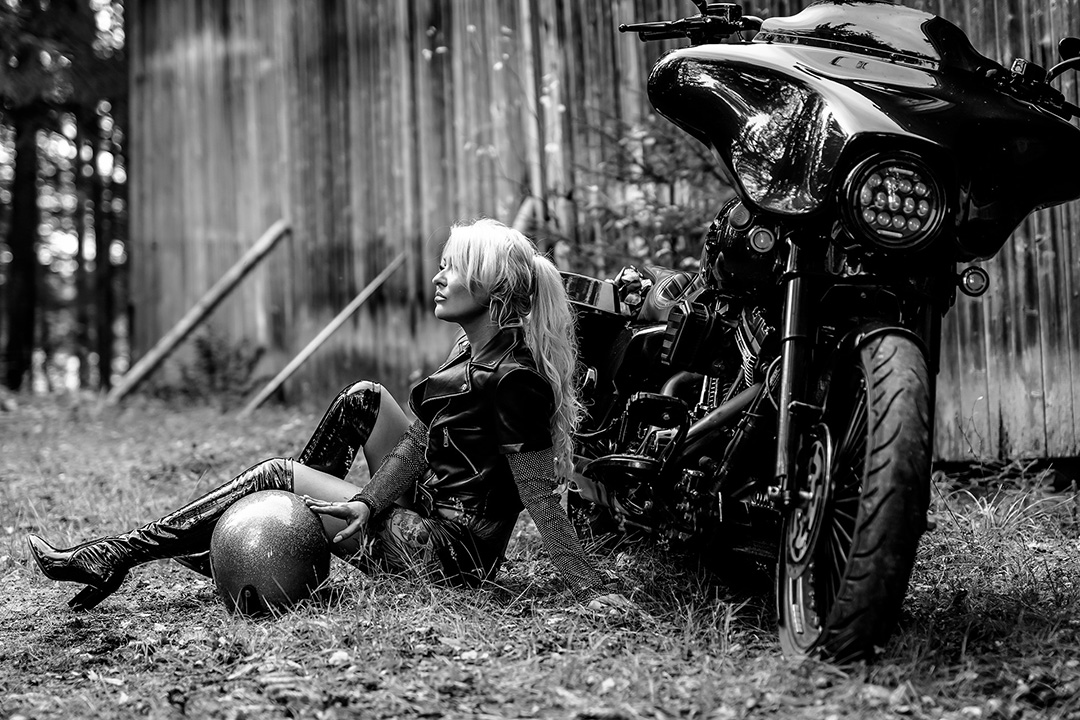 Petri Naukkarinen Photography Fashion Motorbike girl